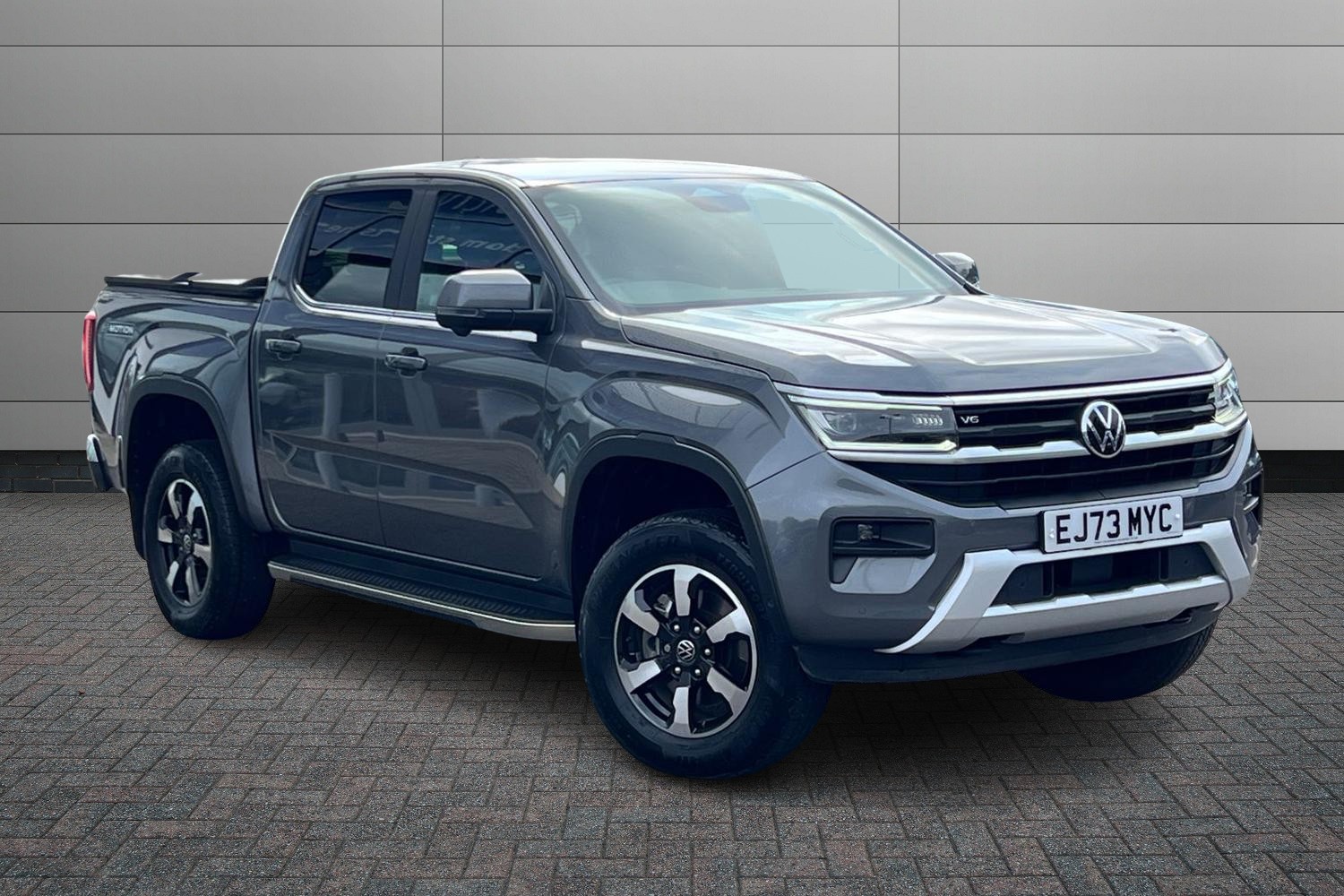 Main listing image - Volkswagen Amarok