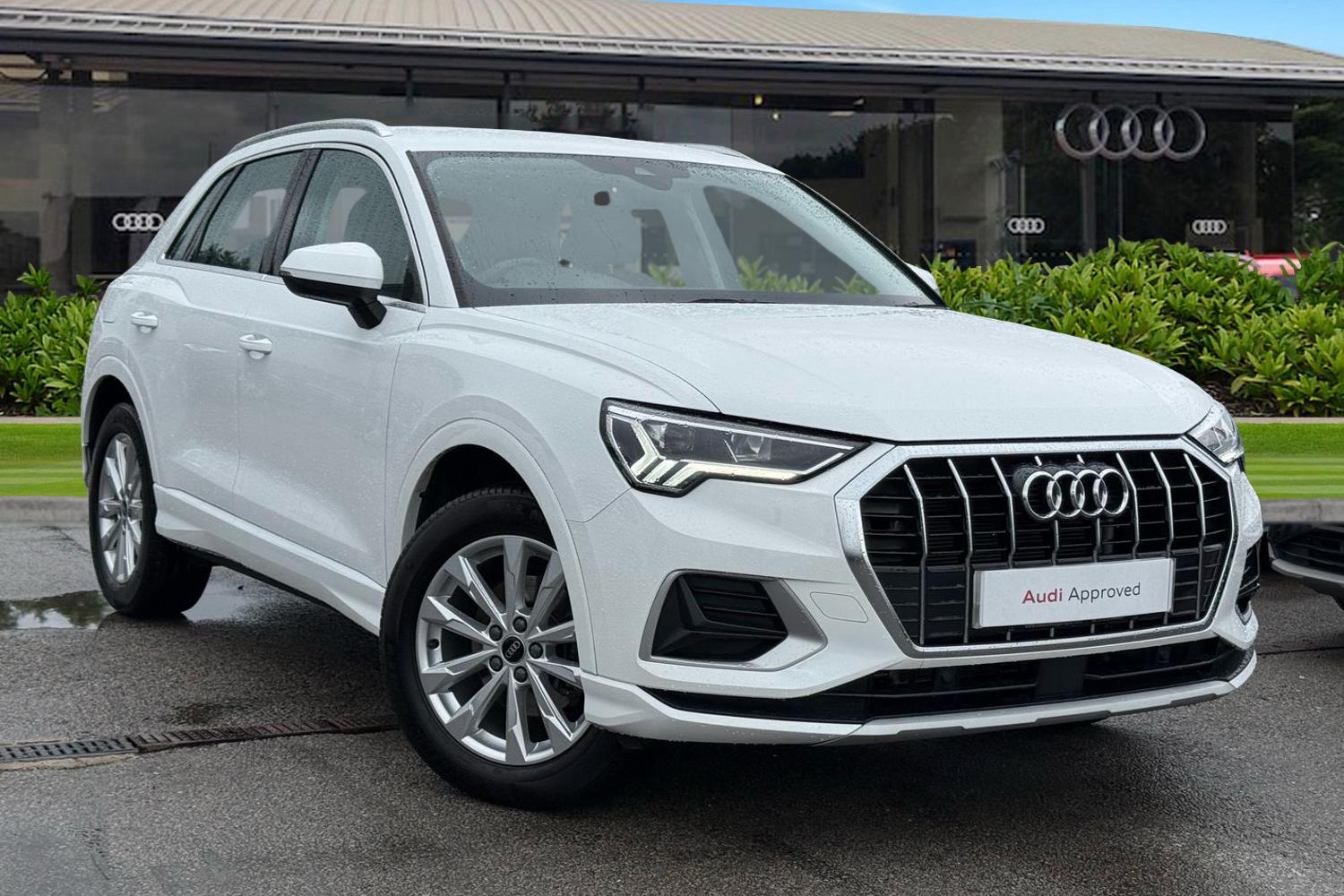Main listing image - Audi Q3