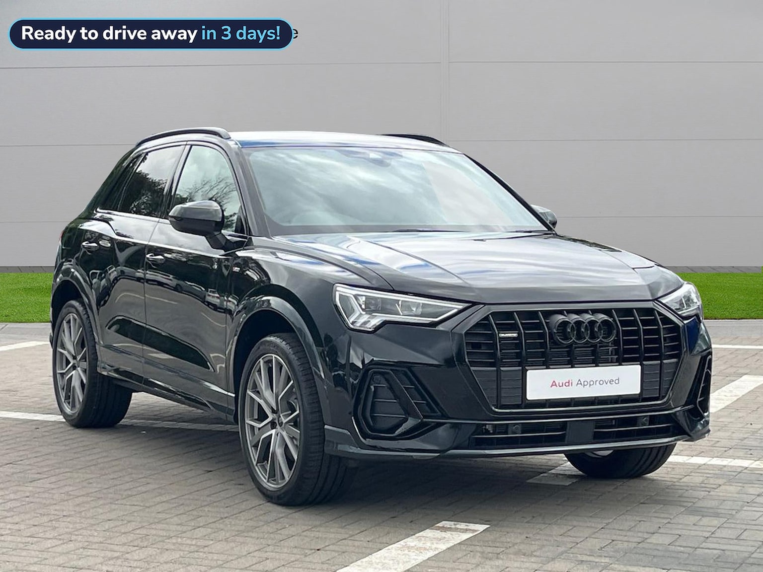 Main listing image - Audi Q3