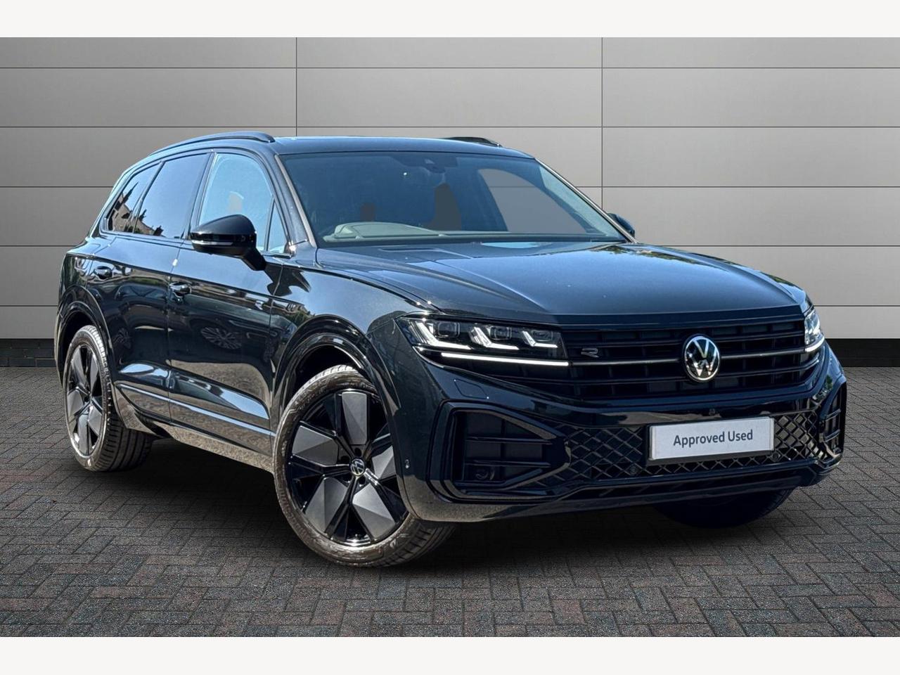 Main listing image - Volkswagen Touareg