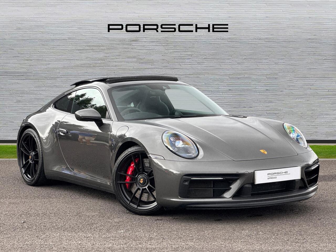 Main listing image - Porsche 911