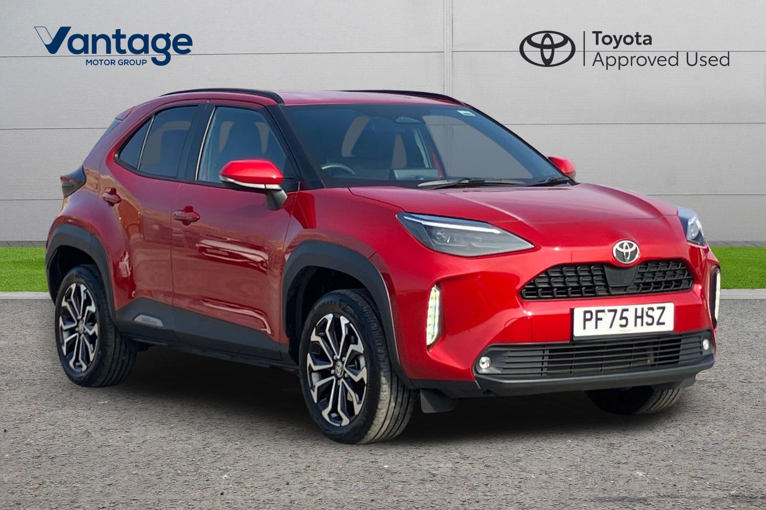 Main listing image - Toyota Yaris Cross