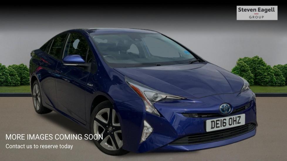 Main listing image - Toyota Prius