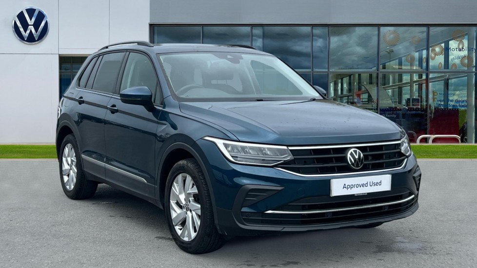 Main listing image - Volkswagen Tiguan