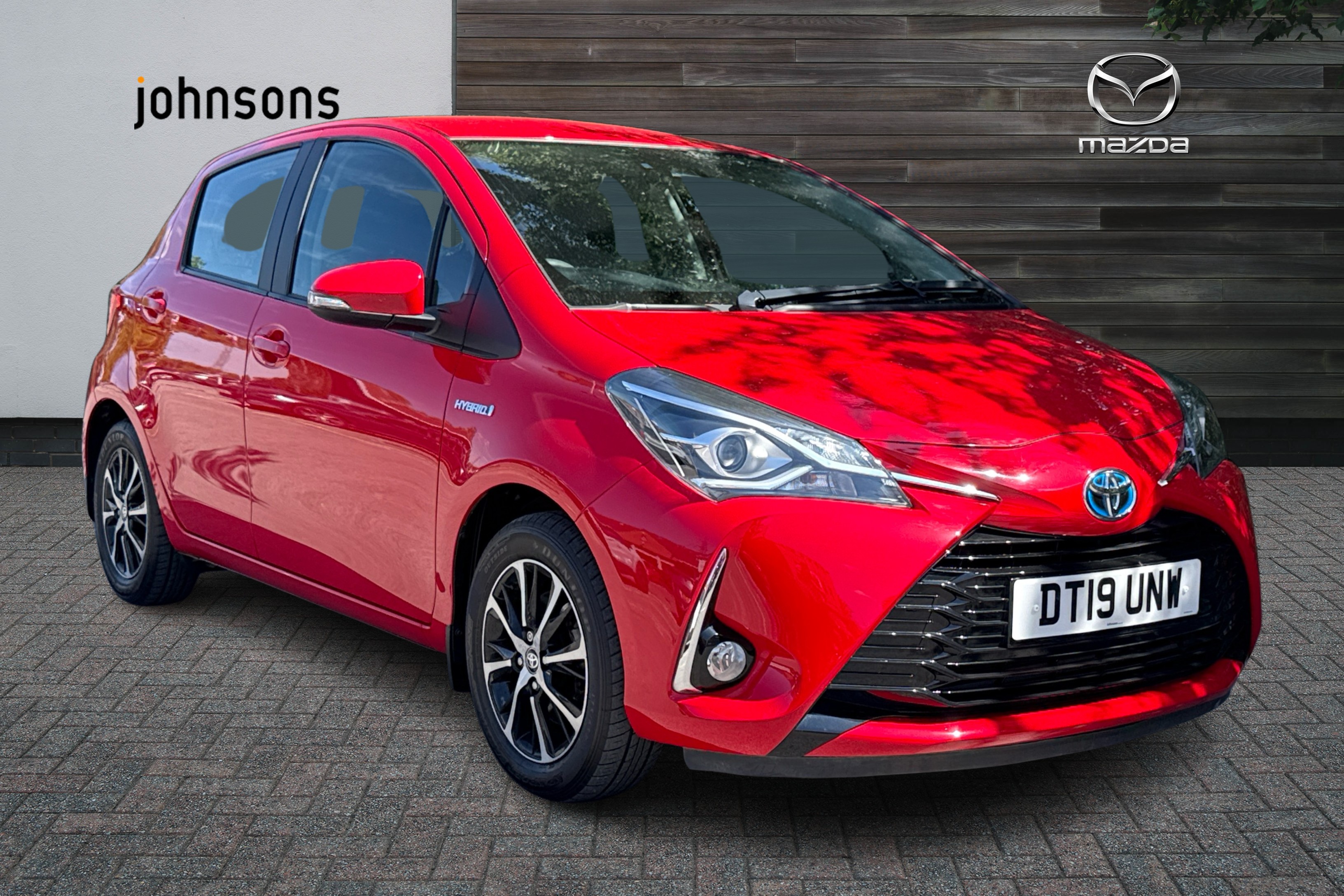 Main listing image - Toyota Yaris