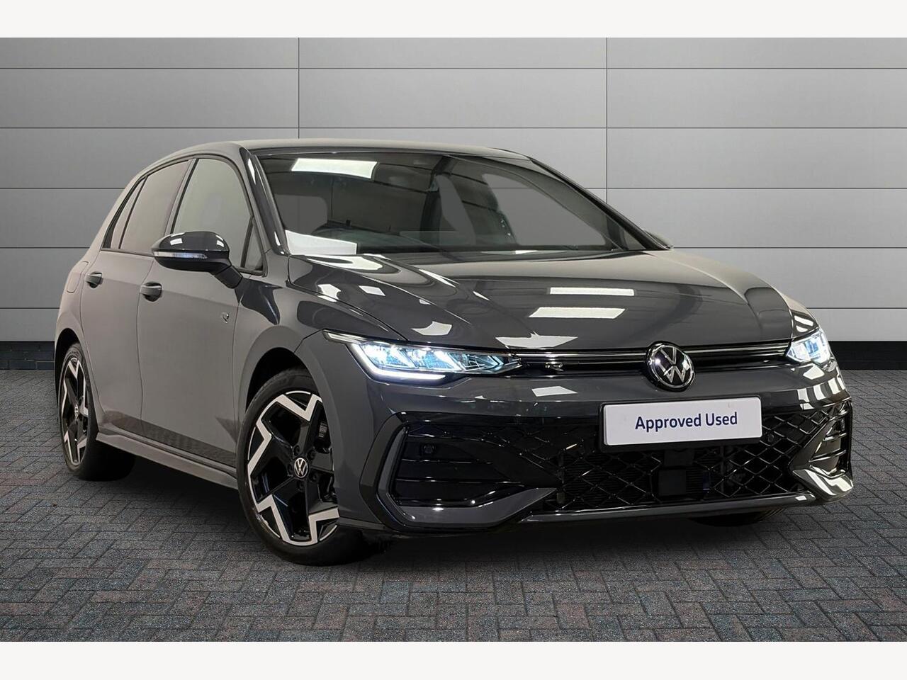 Main listing image - Volkswagen Golf