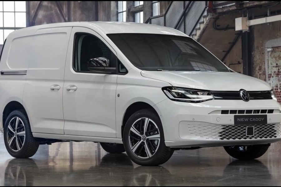 Main listing image - Volkswagen Caddy Maxi