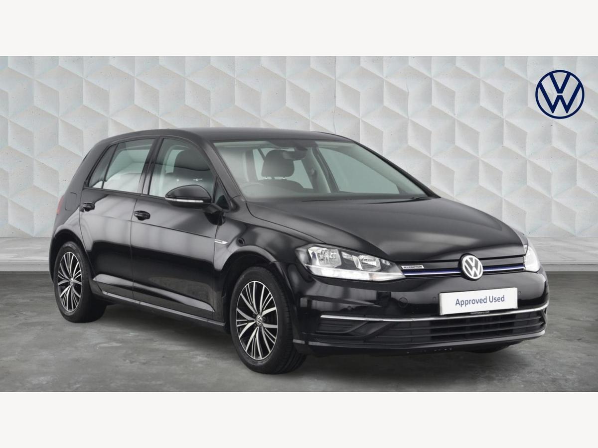 Main listing image - Volkswagen Golf