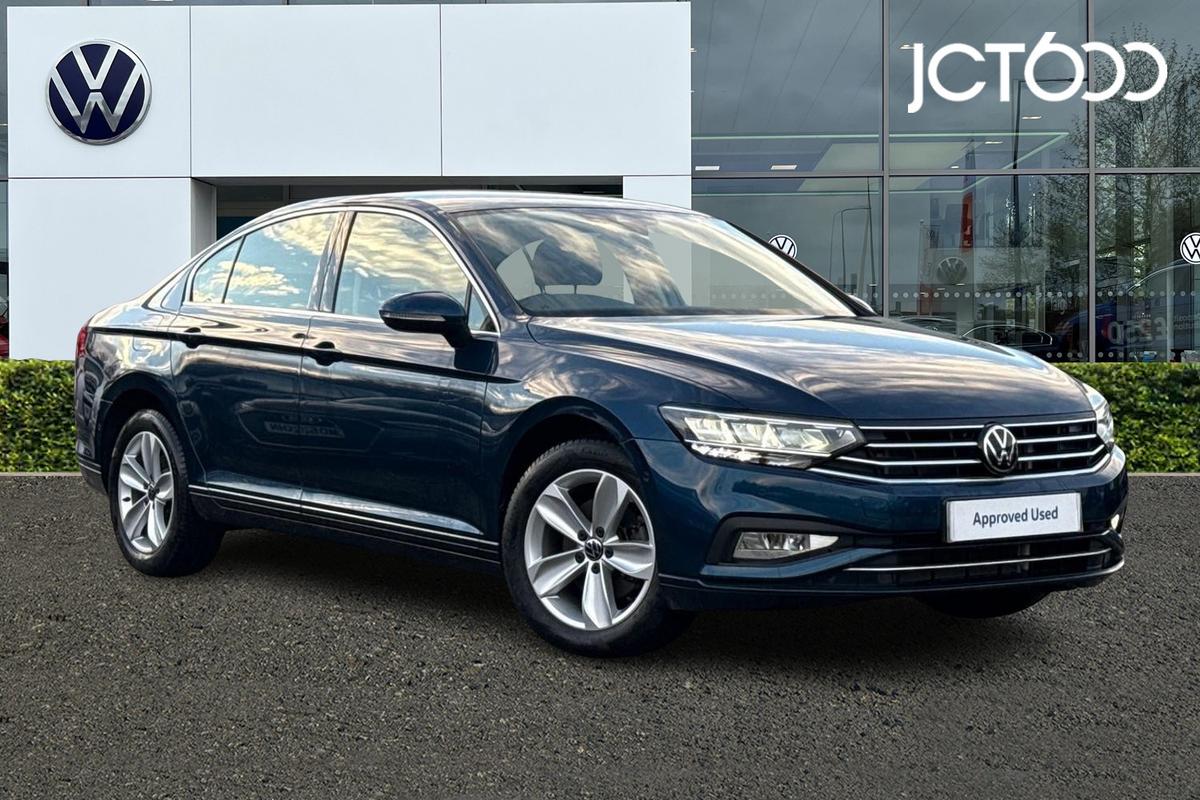 Main listing image - Volkswagen Passat