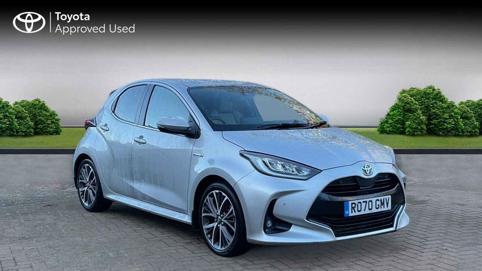 Main listing image - Toyota Yaris