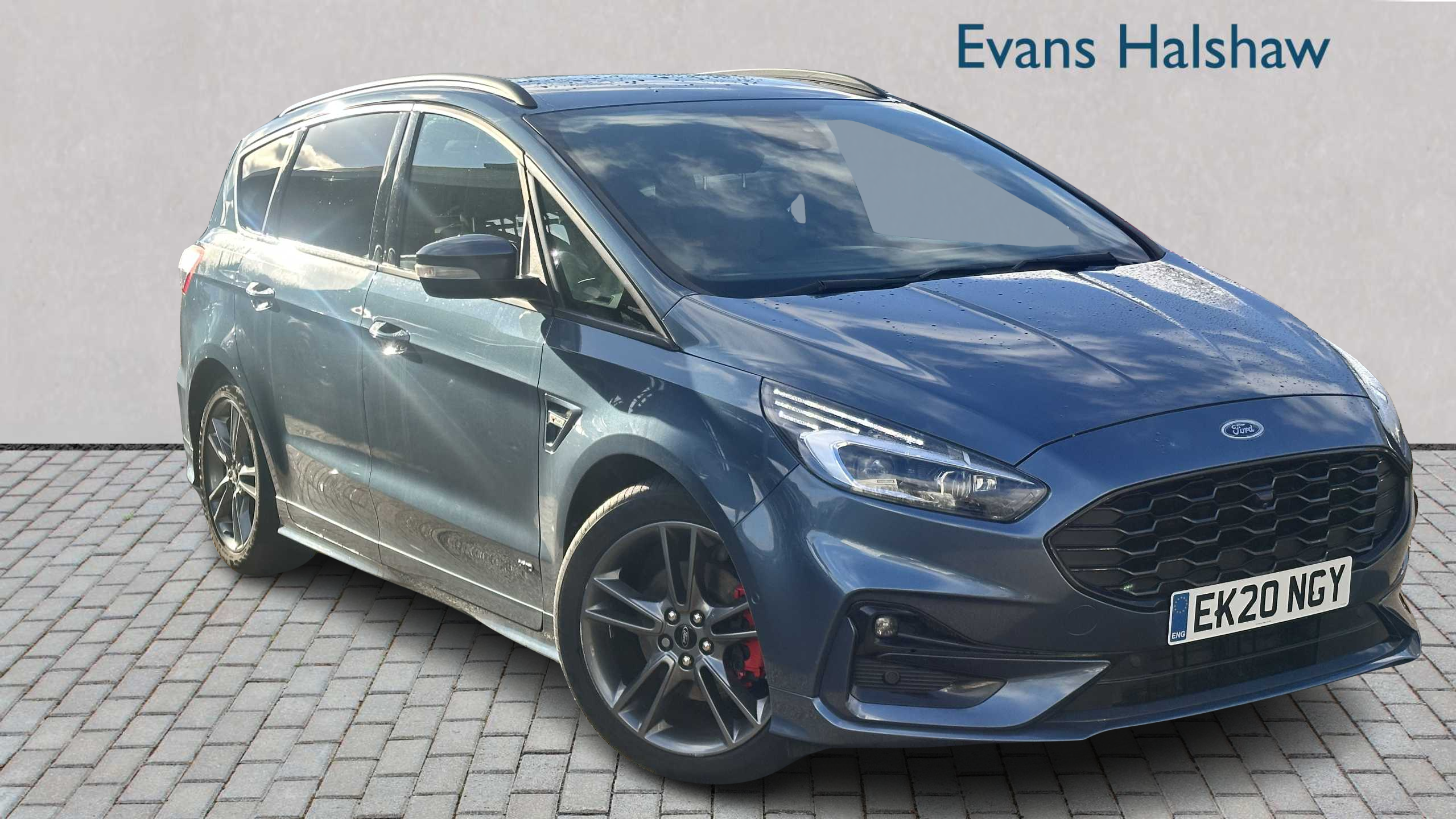 Main listing image - Ford S-MAX