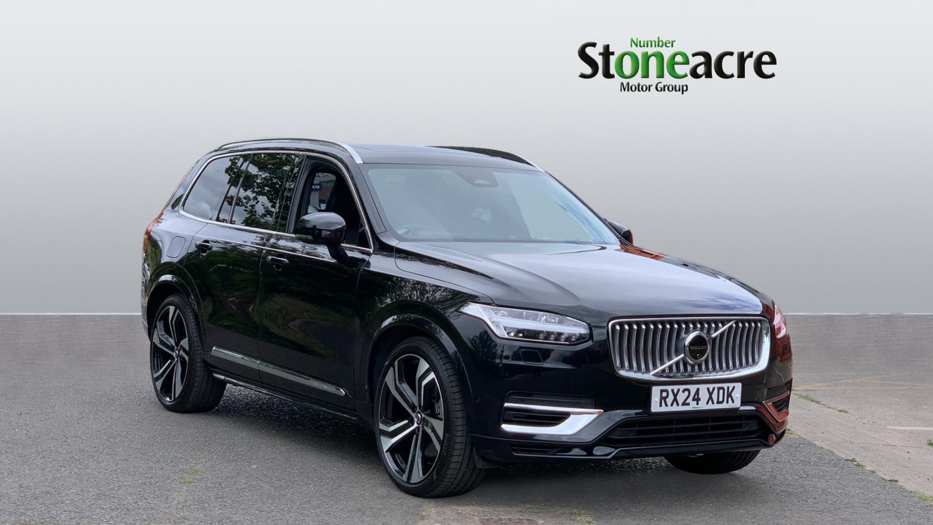 Main listing image - Volvo XC90