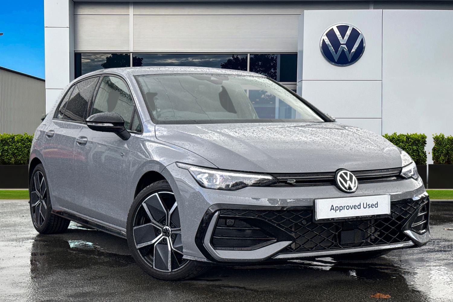 Main listing image - Volkswagen Golf