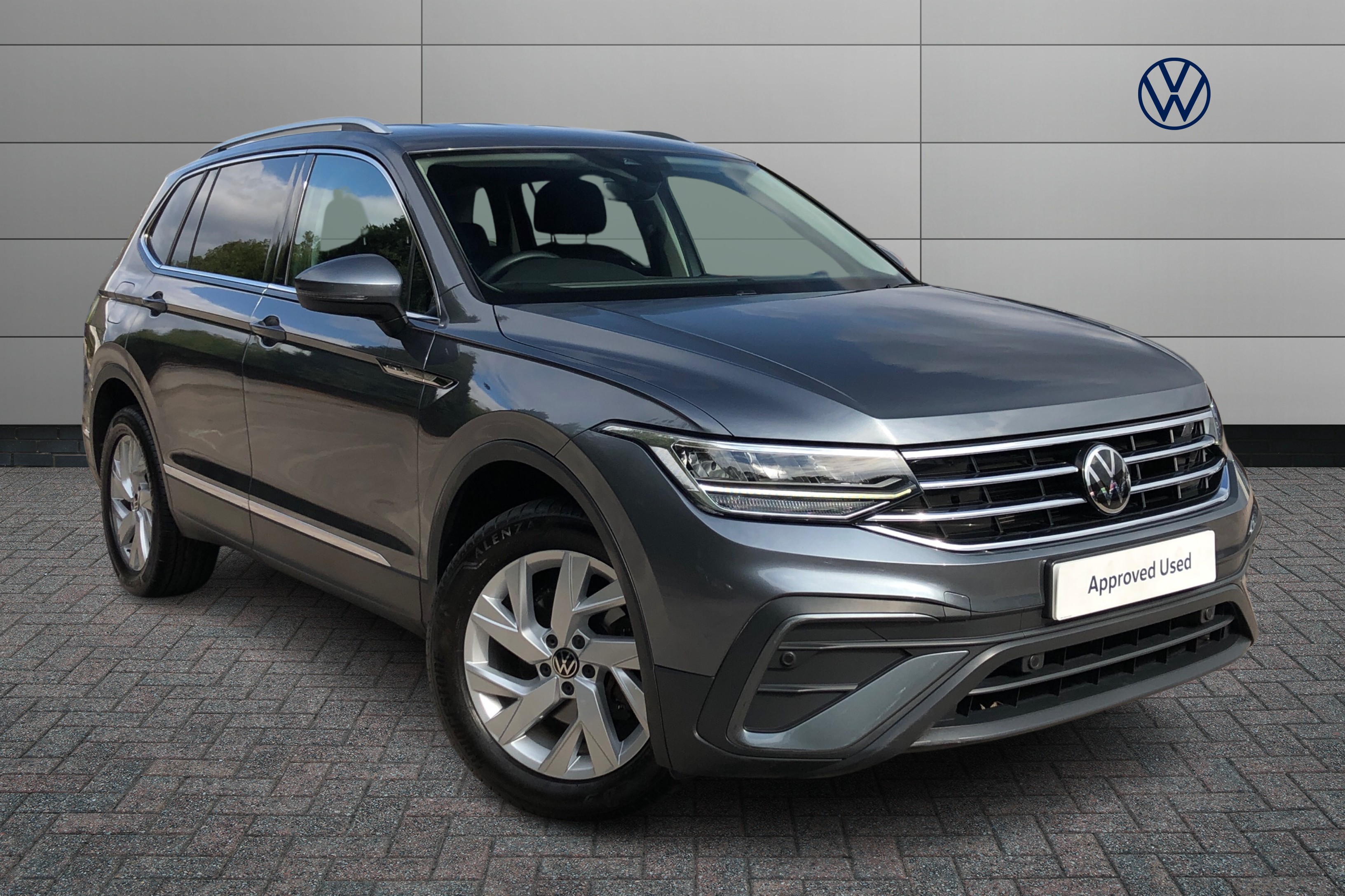 Main listing image - Volkswagen Tiguan Allspace
