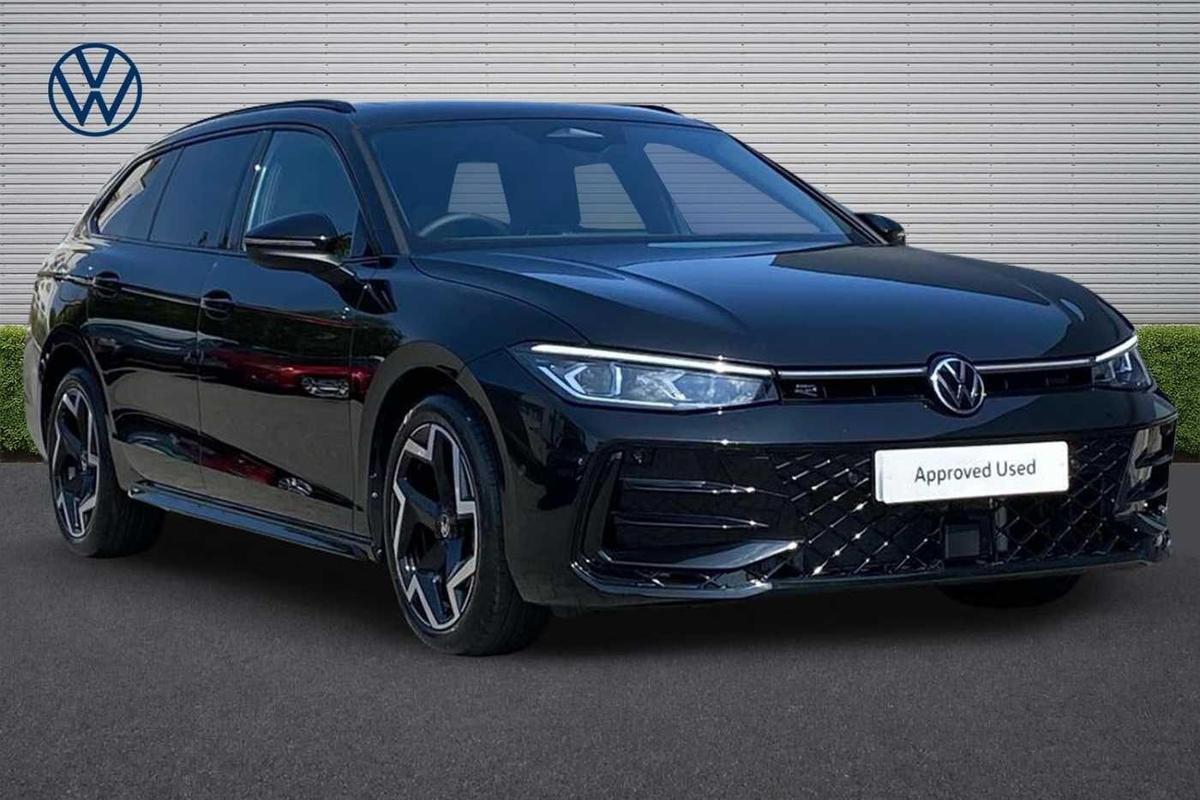 Main listing image - Volkswagen Passat