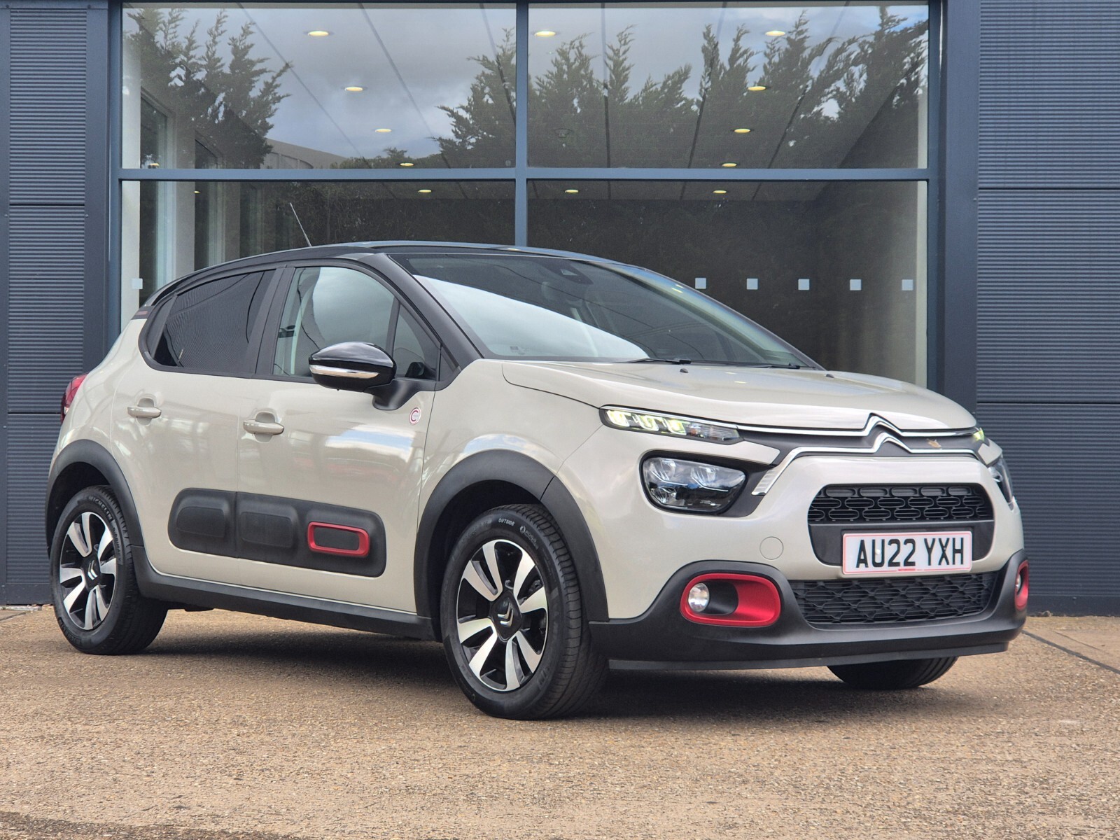 Main listing image - Citroen C3
