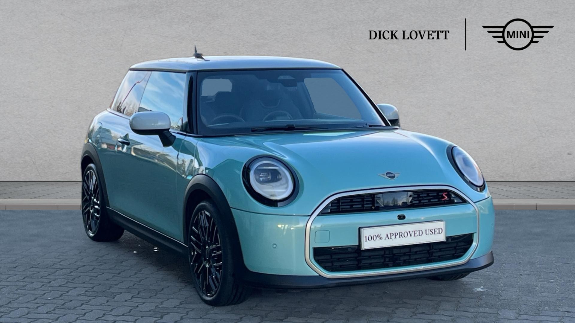 Main listing image - MINI Hatchback
