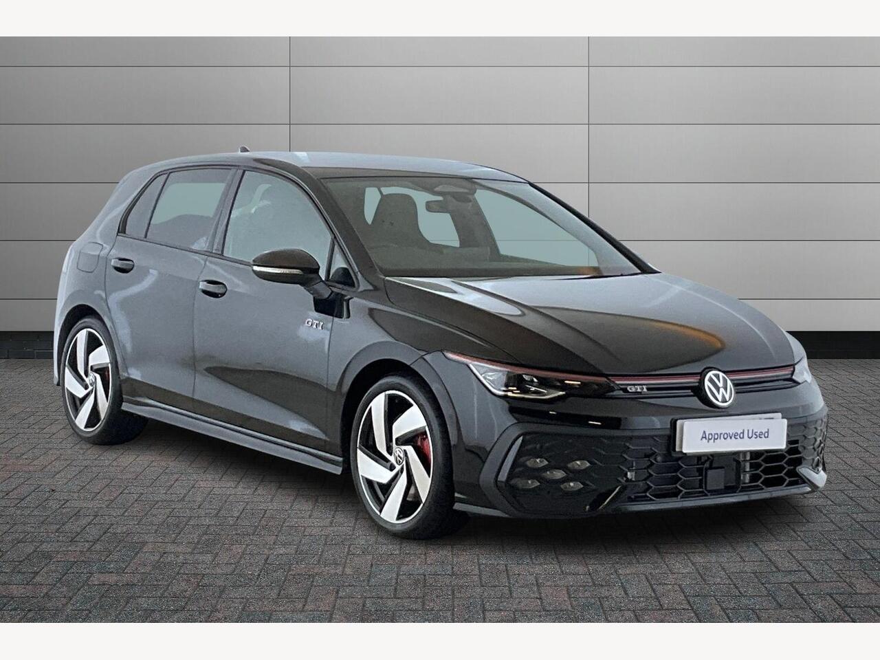 Main listing image - Volkswagen Golf