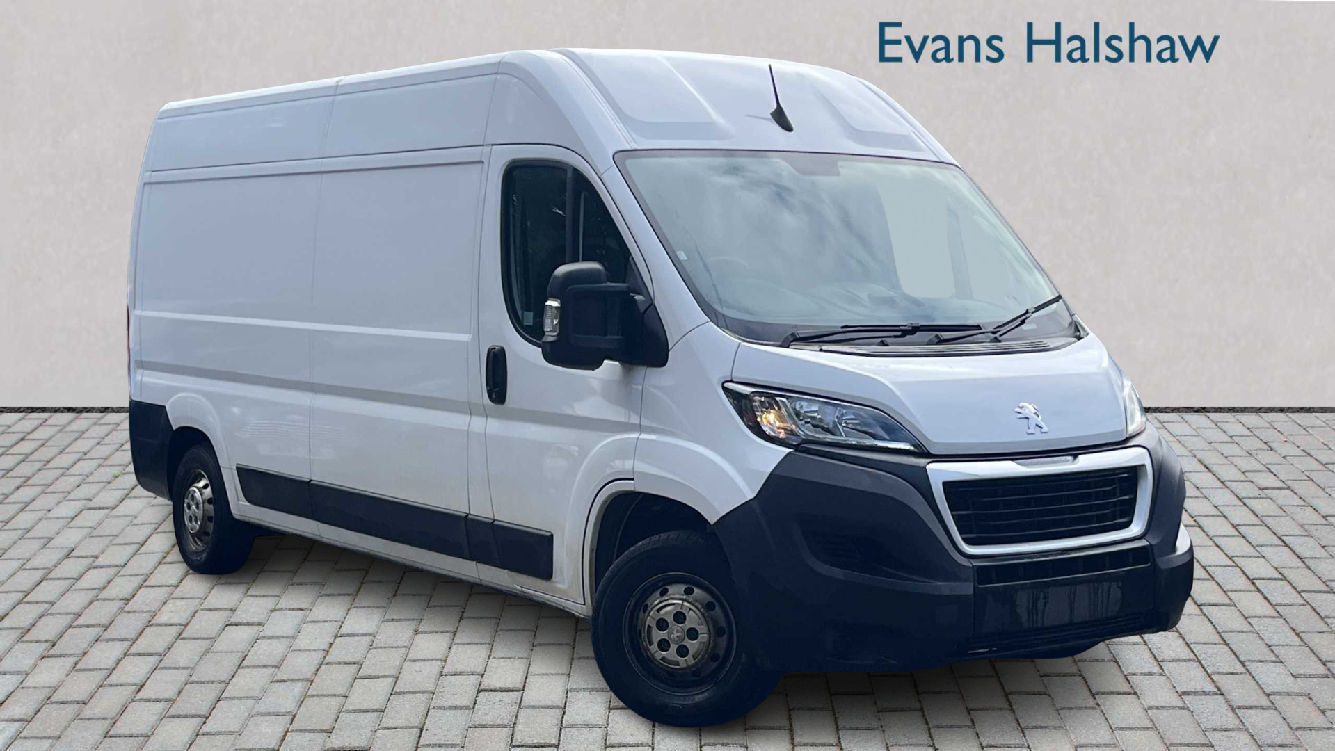 Main listing image - Peugeot Boxer