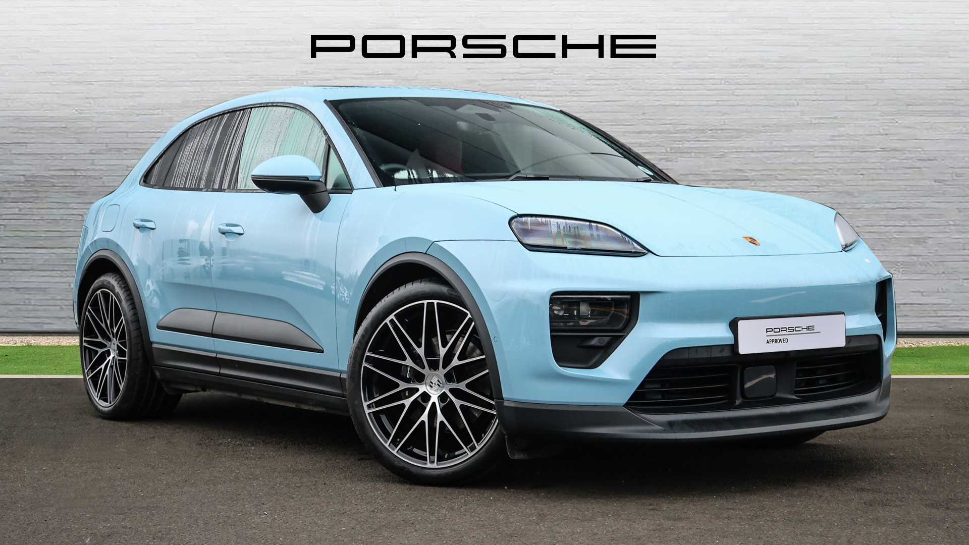 Main listing image - Porsche Macan