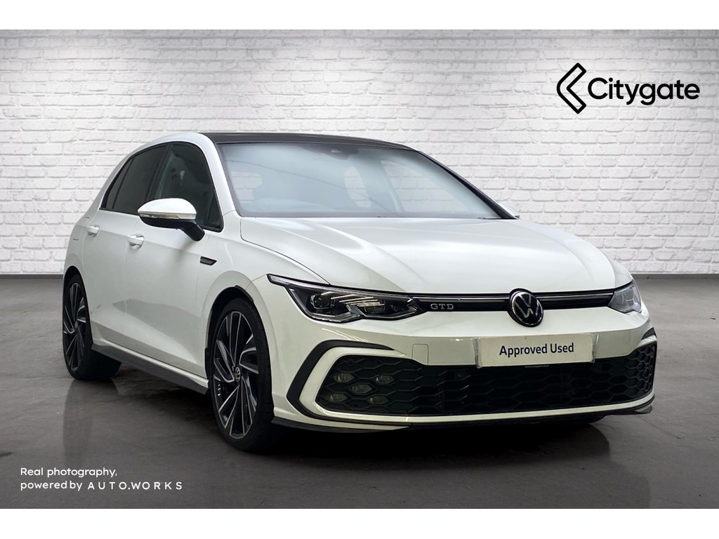 Main listing image - Volkswagen Golf