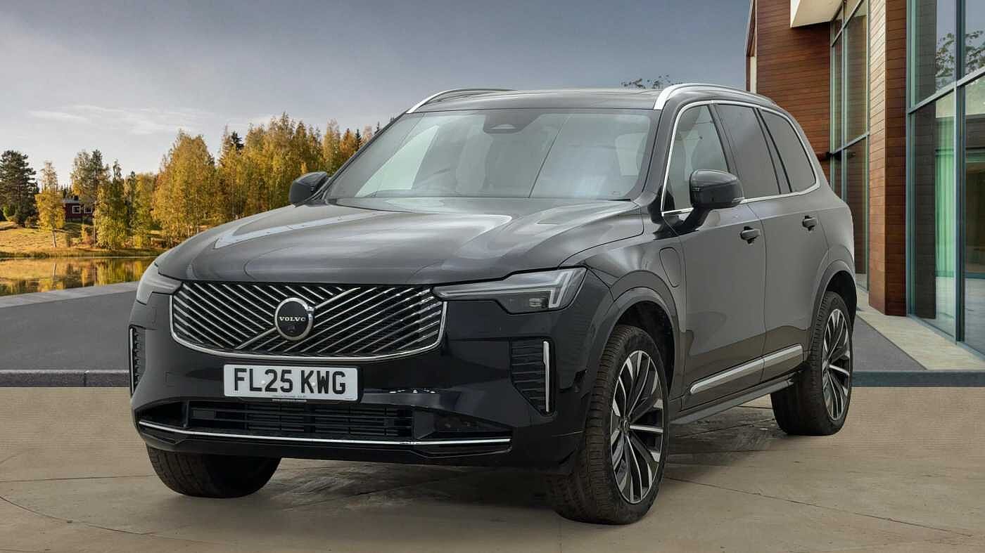 Main listing image - Volvo XC90