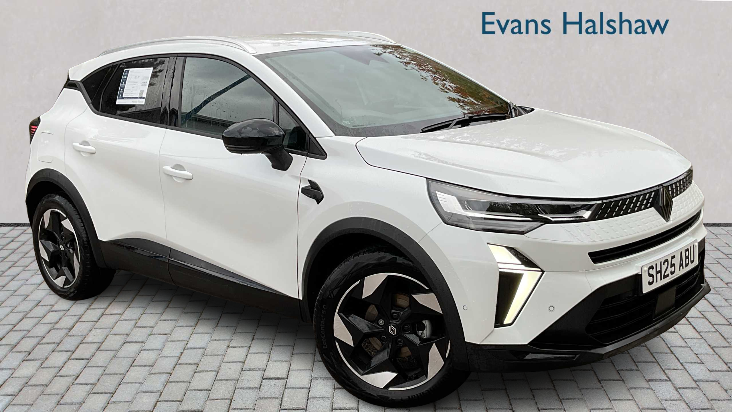 Main listing image - Renault Captur
