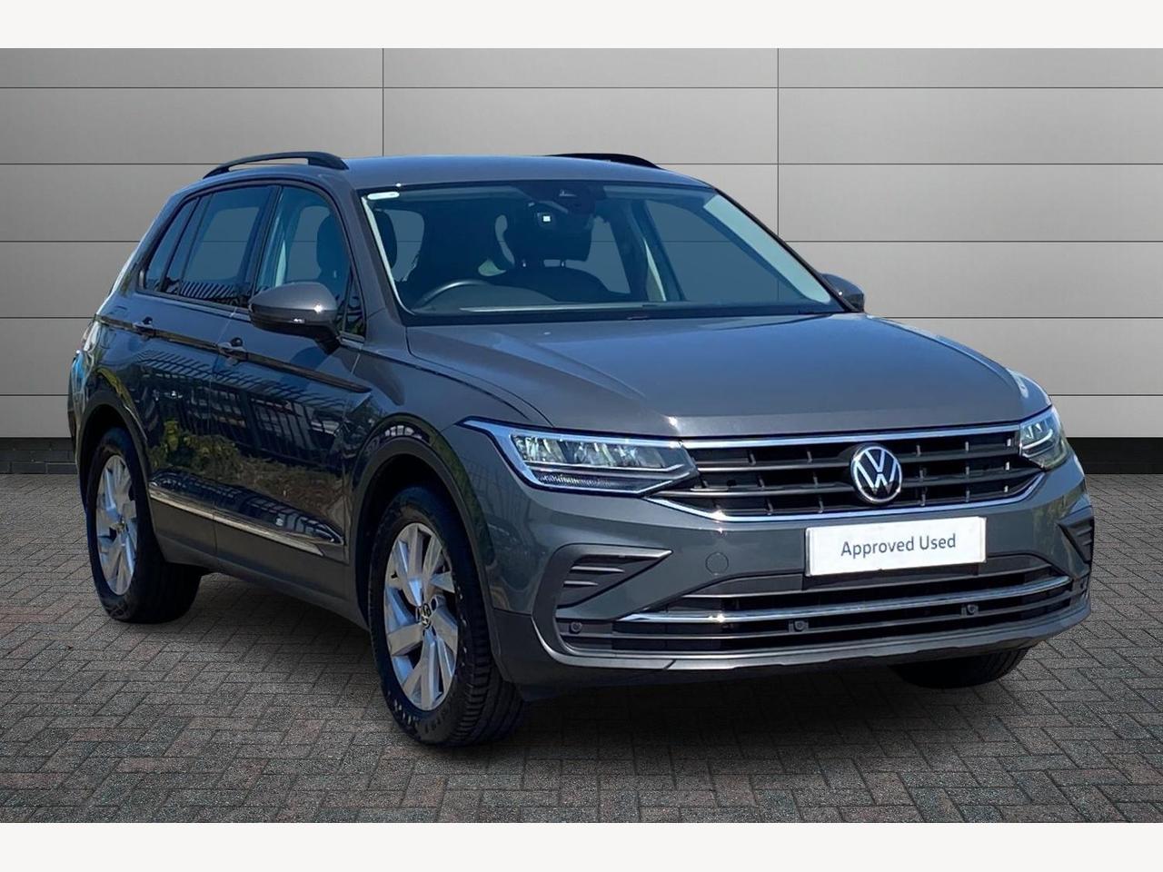 Main listing image - Volkswagen Tiguan