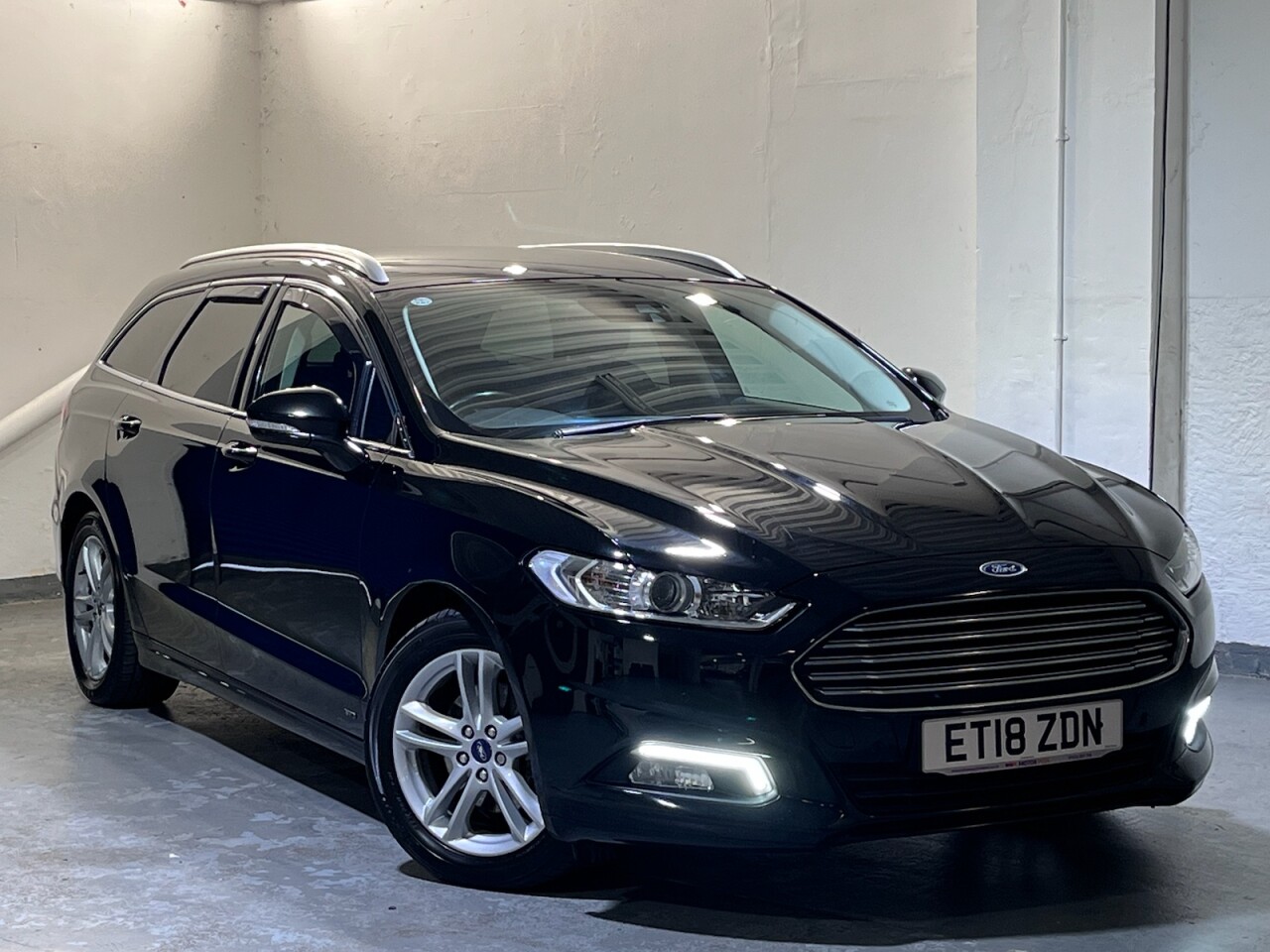 Main listing image - Ford Mondeo Estate