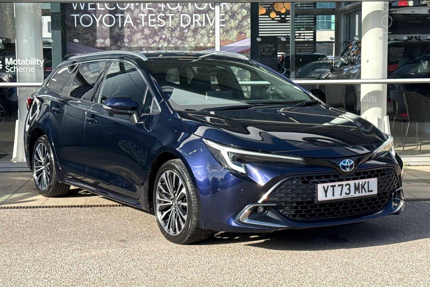 Main listing image - Toyota Corolla