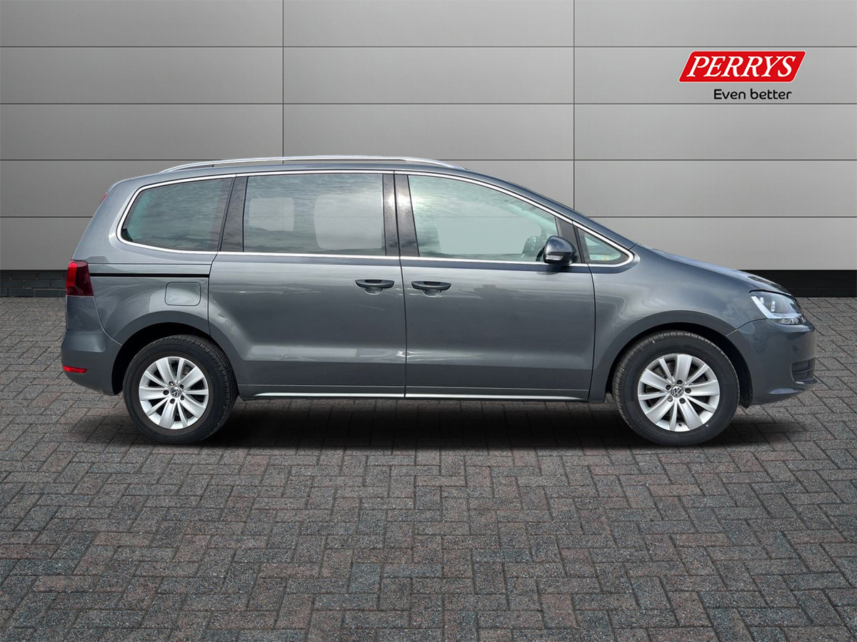 Main listing image - Volkswagen Sharan