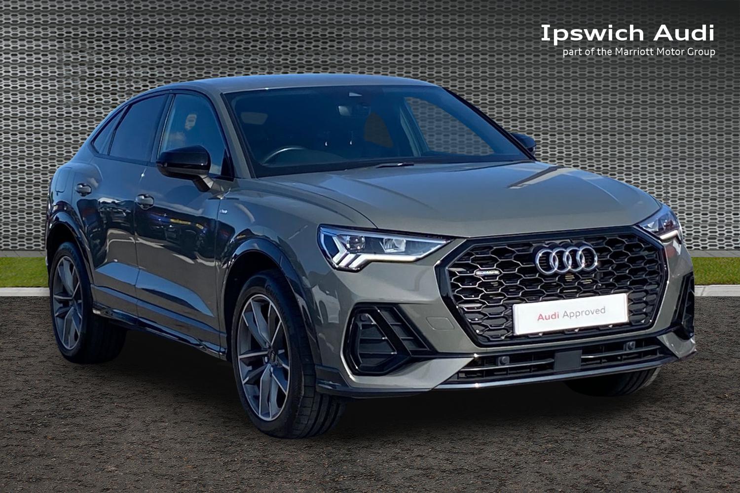Main listing image - Audi Q3