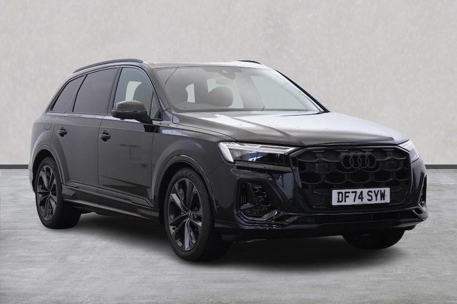 Main listing image - Audi Q7