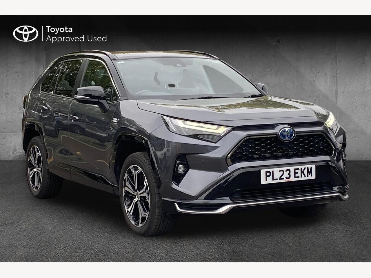 Main listing image - Toyota RAV4