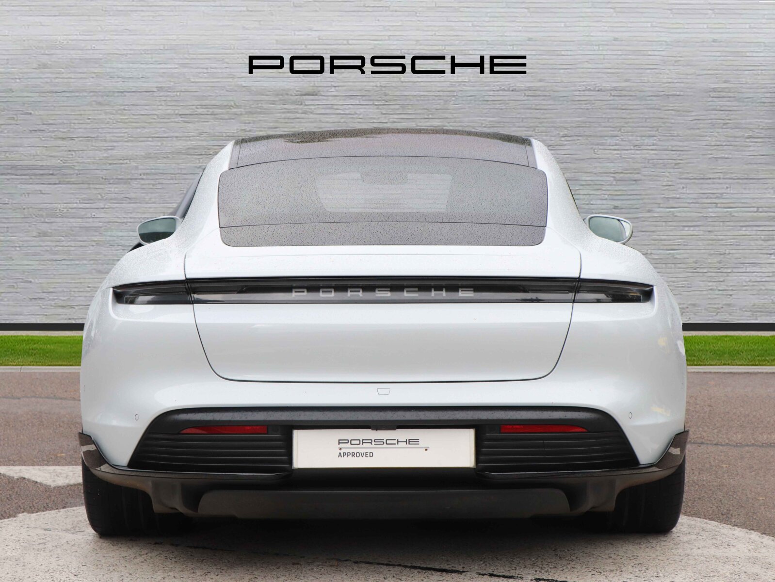 Main listing image - Porsche Taycan