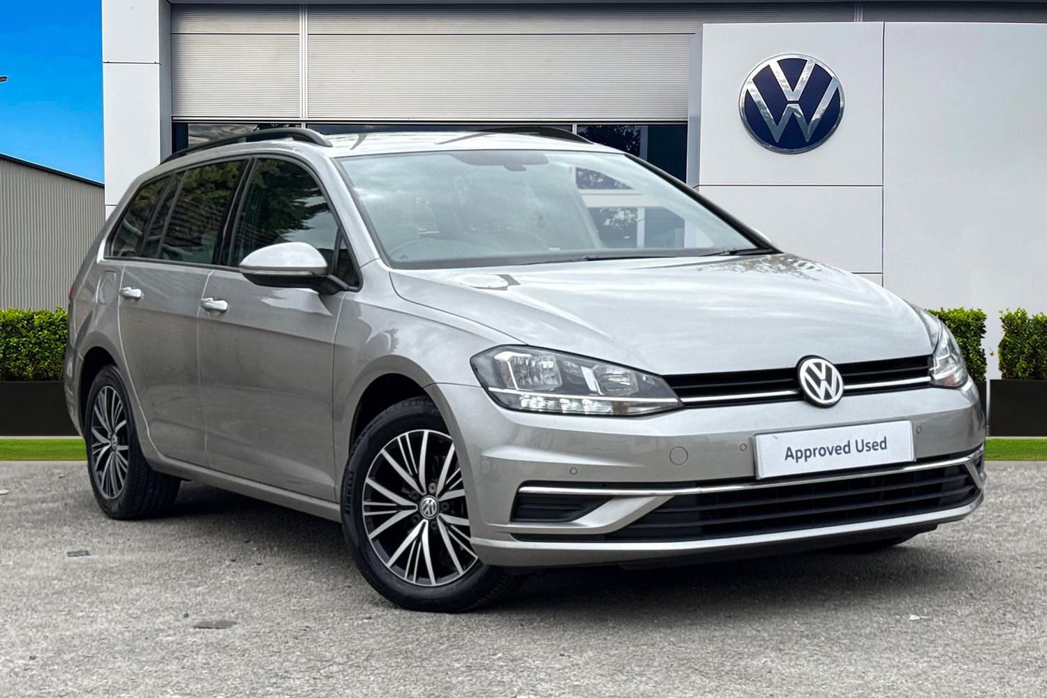 Main listing image - Volkswagen Golf Estate