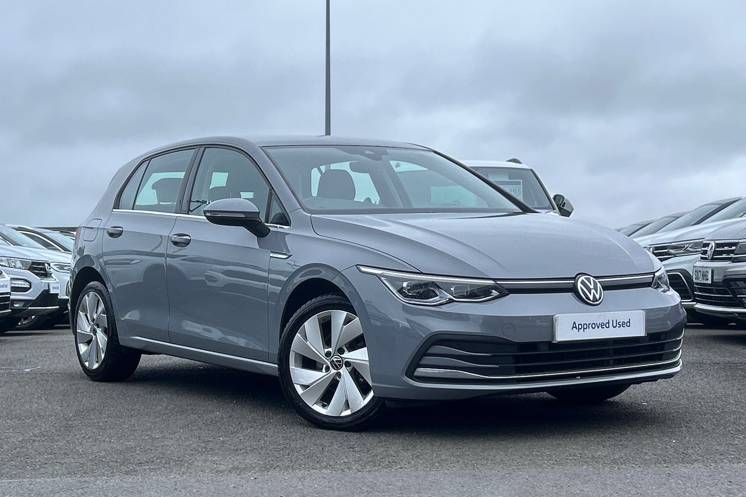 Main listing image - Volkswagen Golf