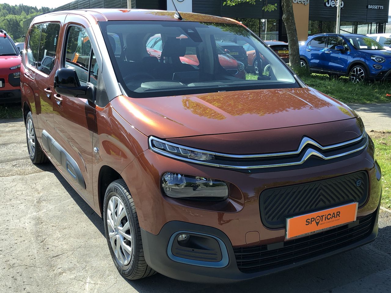 Main listing image - Citroen e-Berlingo