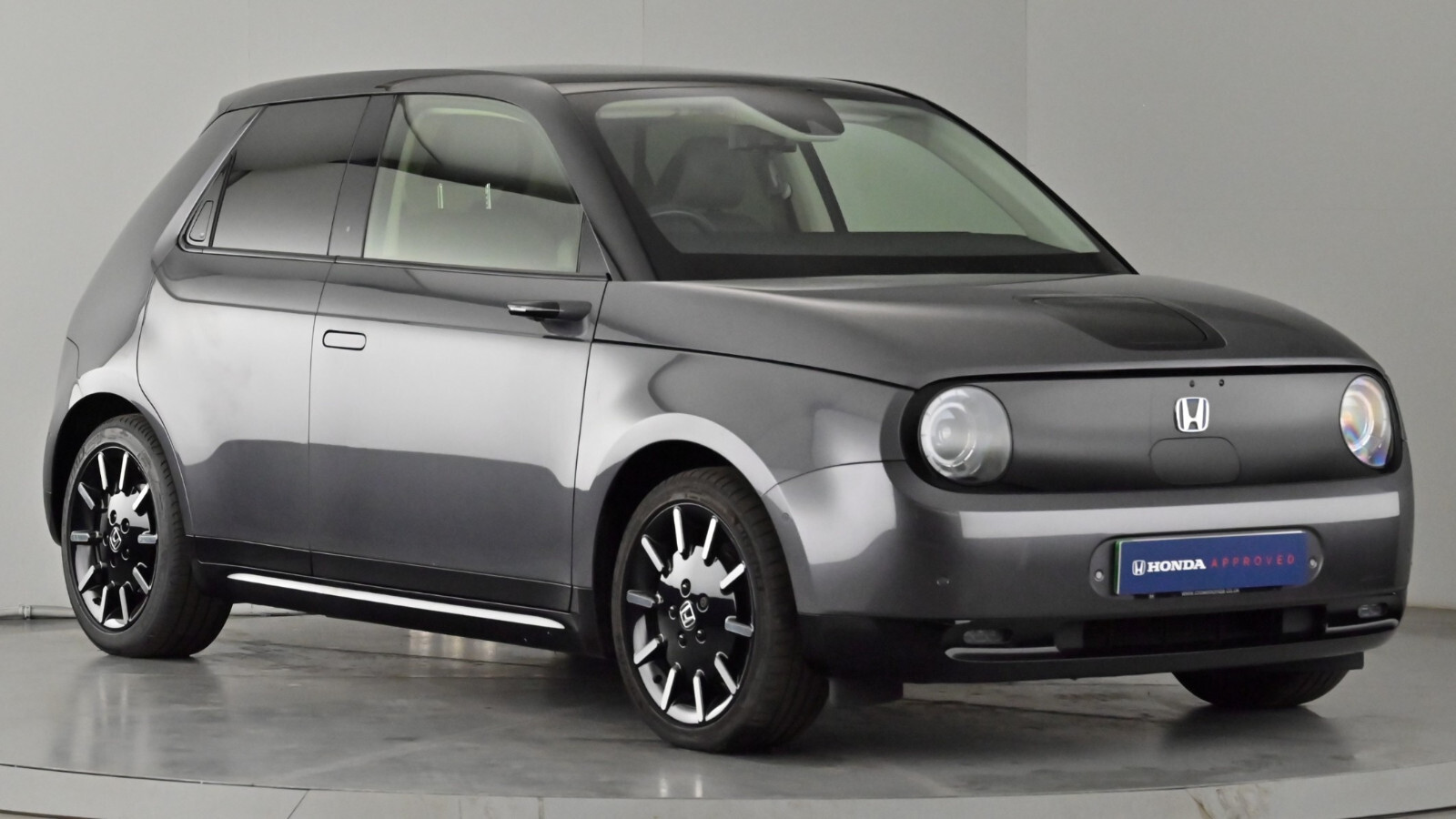 Main listing image - Honda Honda e