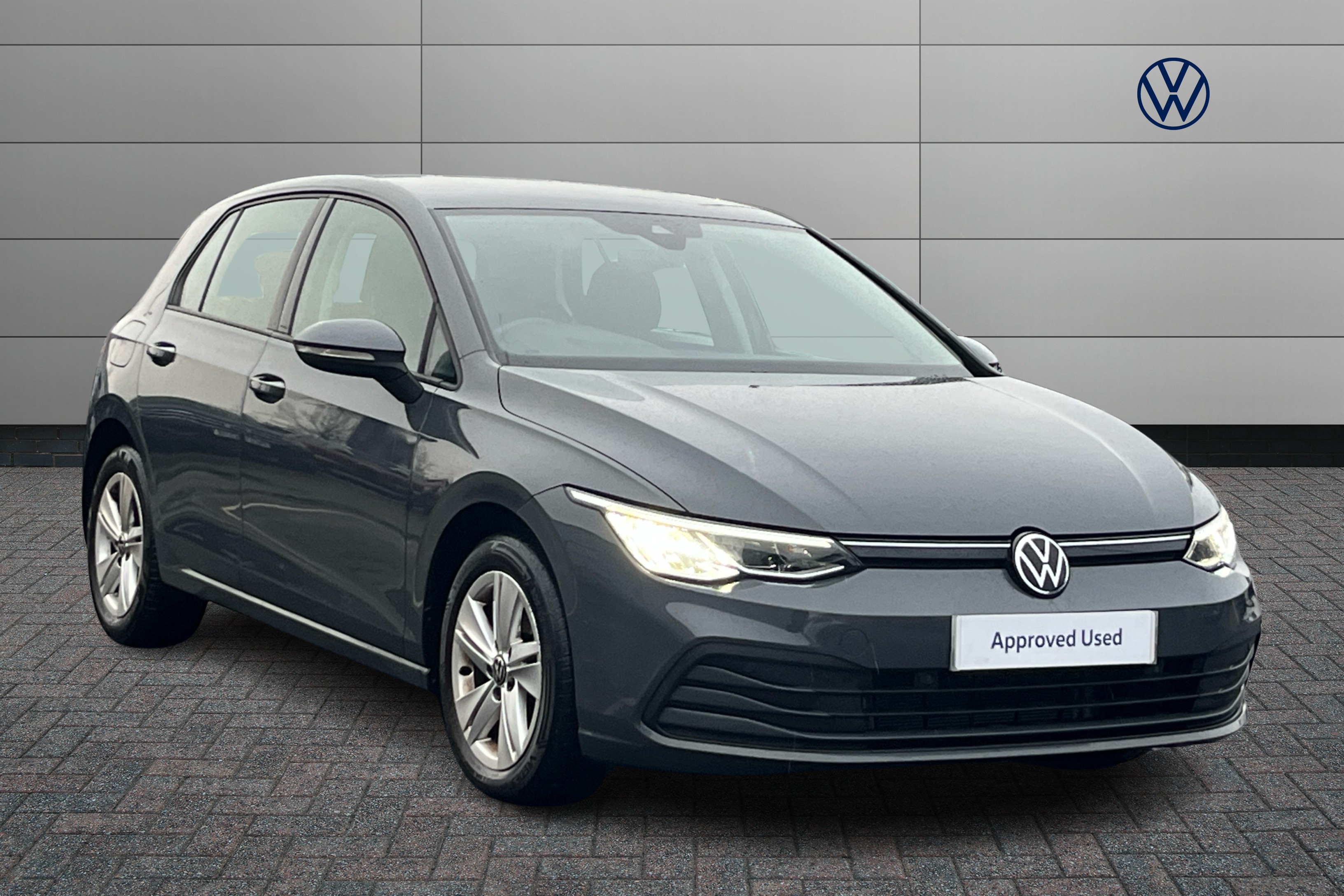 Main listing image - Volkswagen Golf