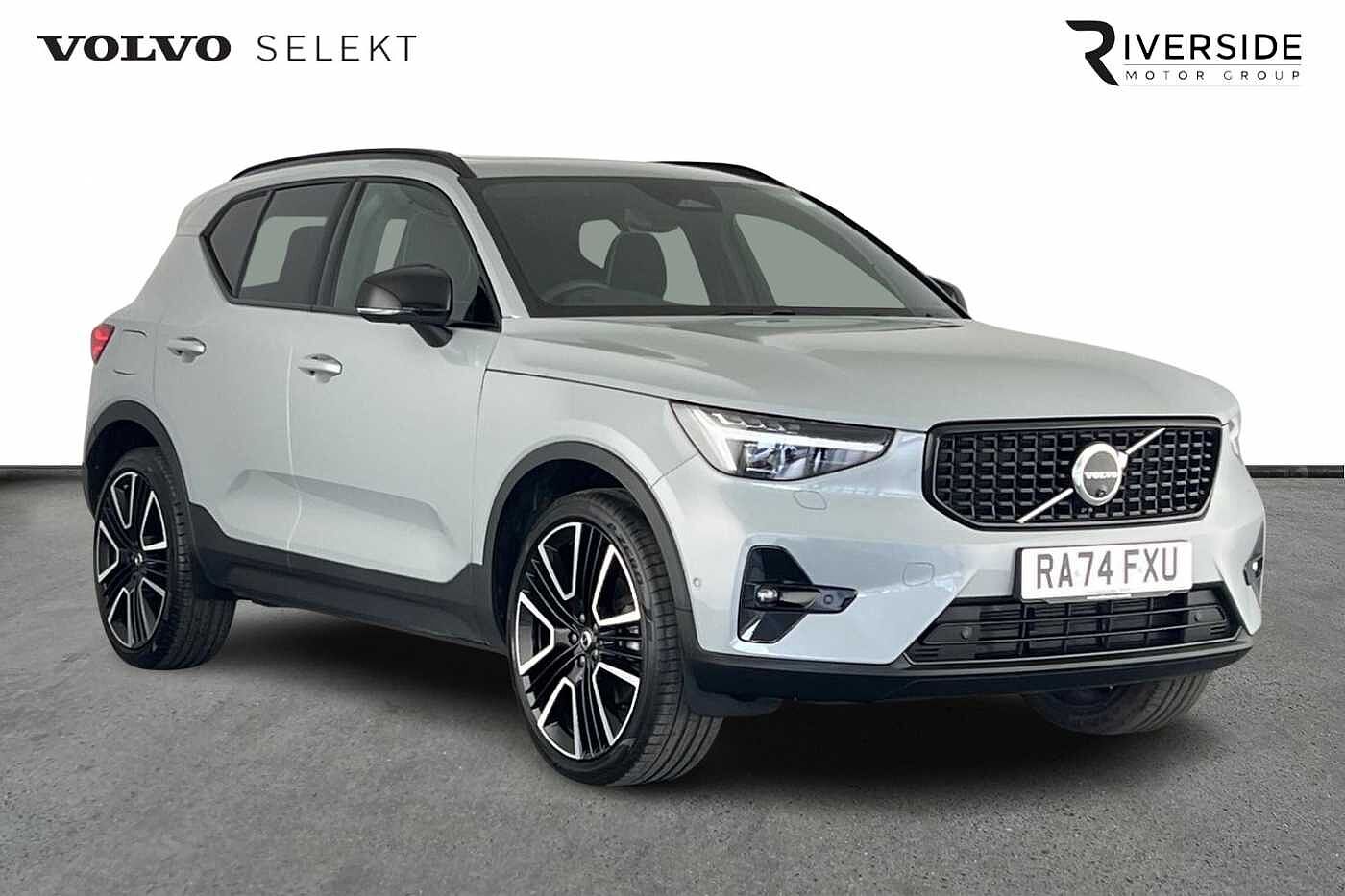 Main listing image - Volvo XC40