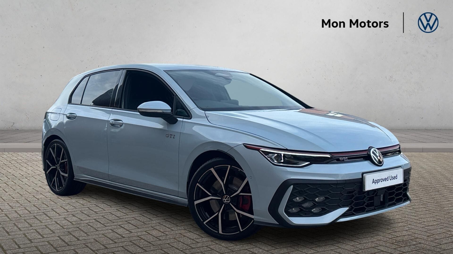 Main listing image - Volkswagen Golf
