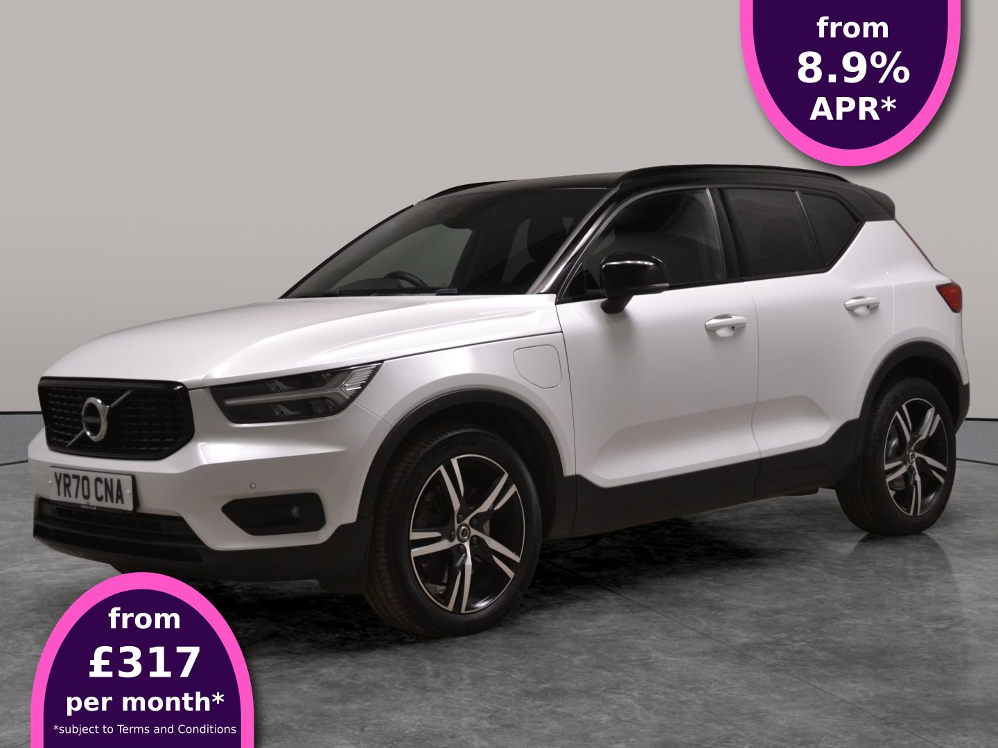 Main listing image - Volvo XC40 Recharge