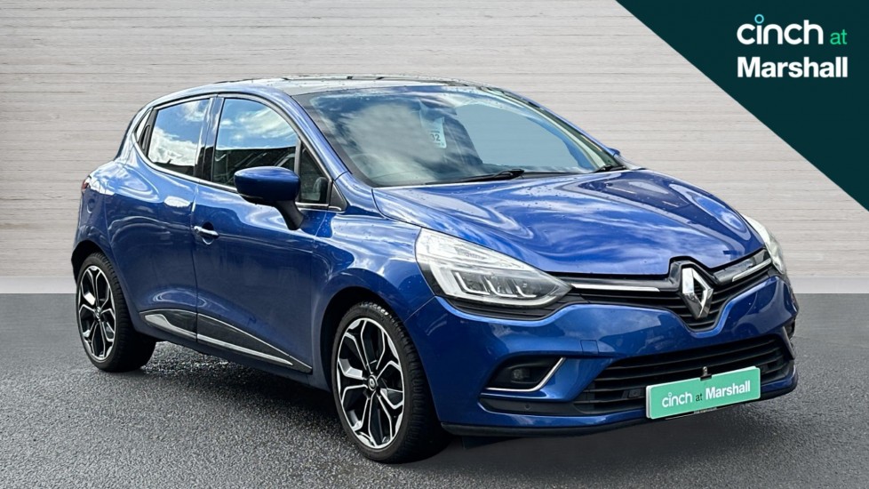 Main listing image - Renault Clio
