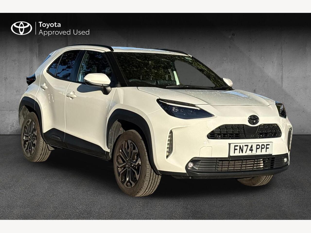 Main listing image - Toyota Yaris Cross