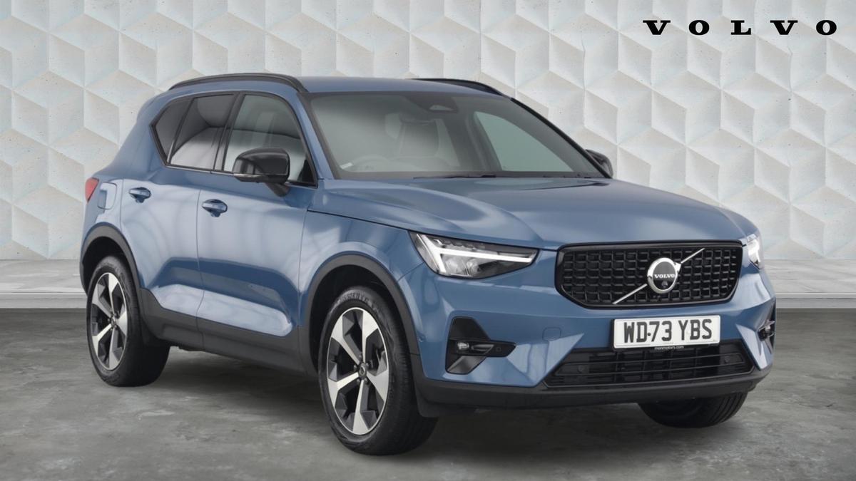 Main listing image - Volvo XC40