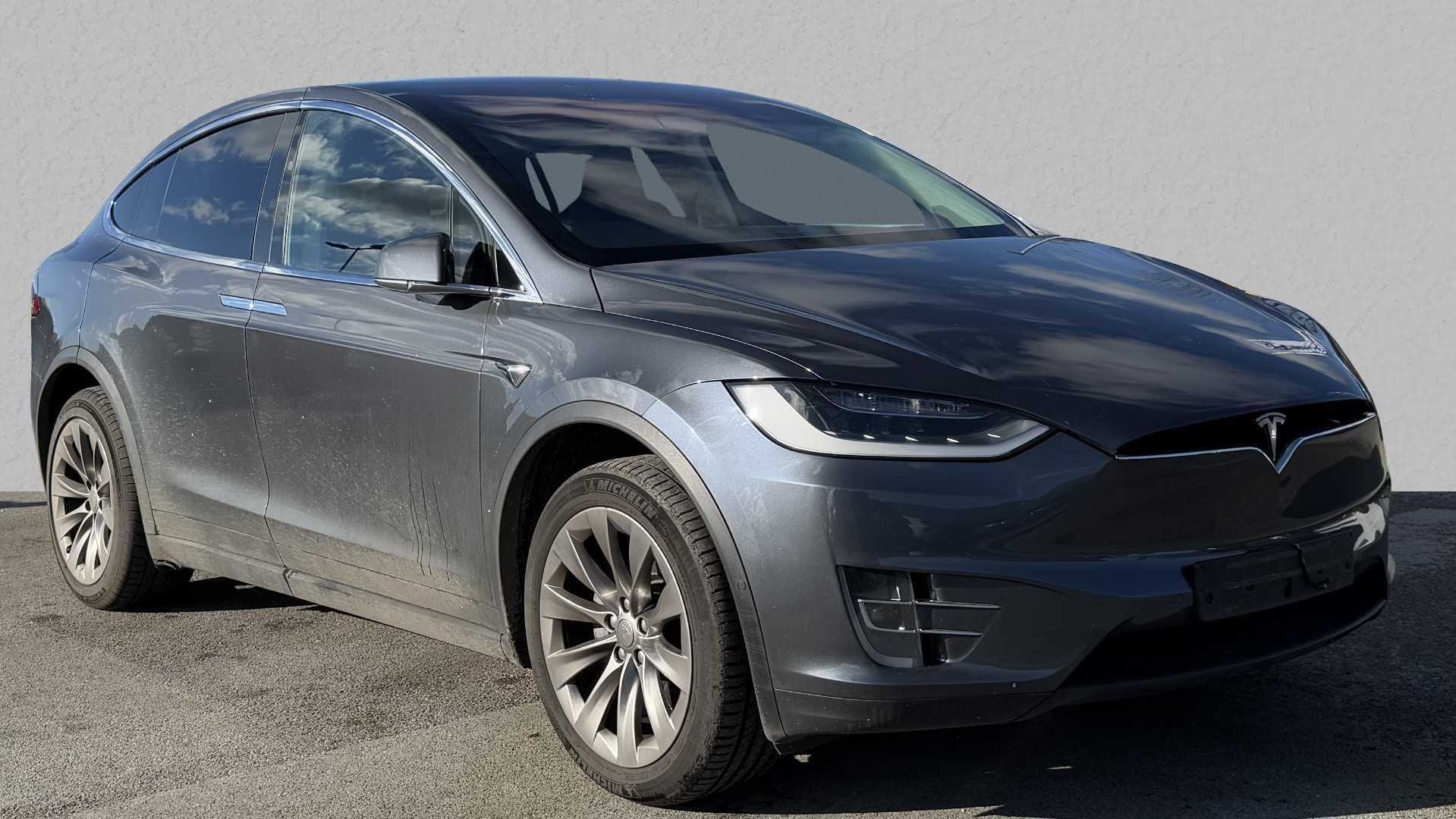 Main listing image - Tesla Model X