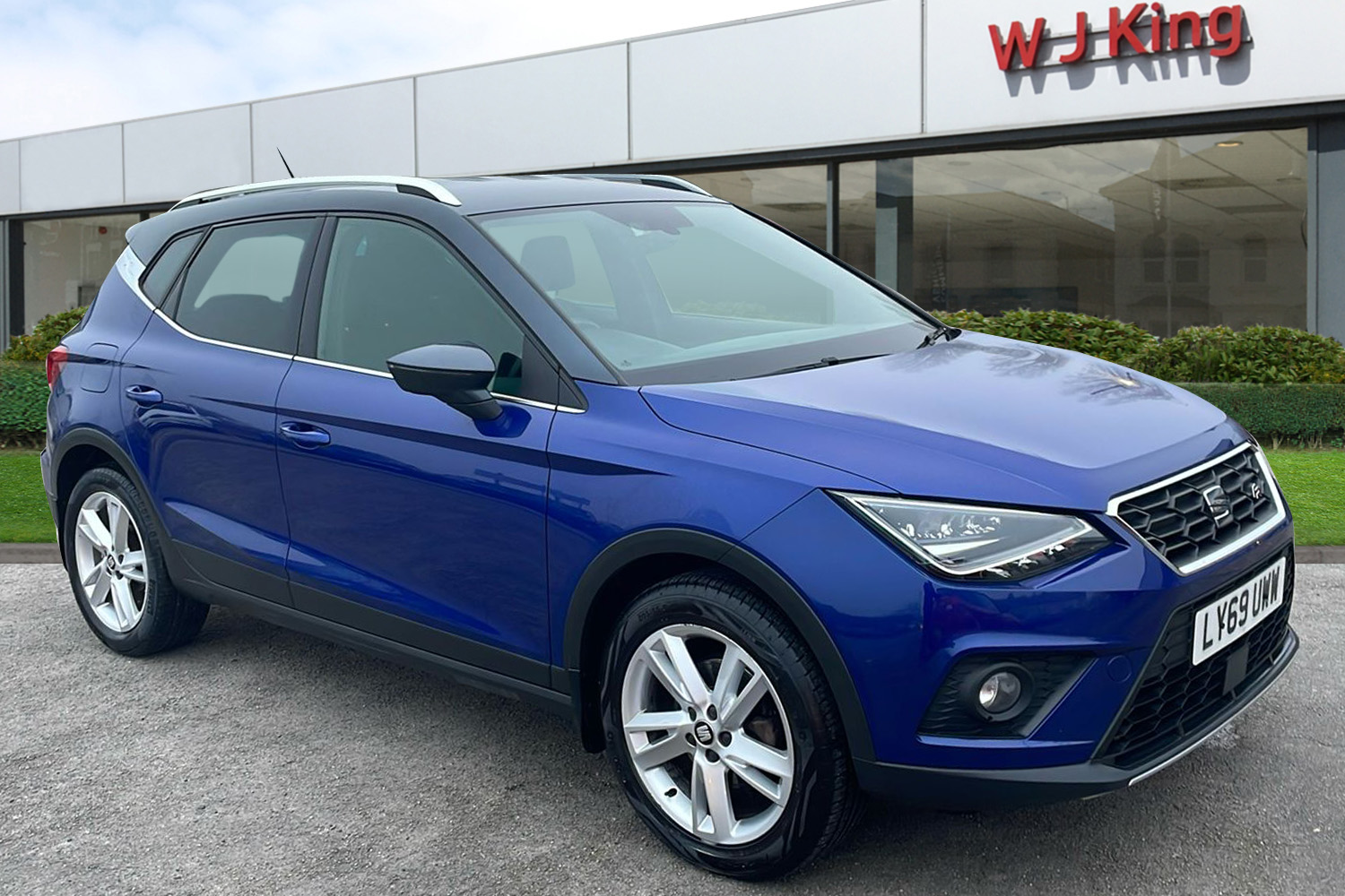 Main listing image - SEAT Arona
