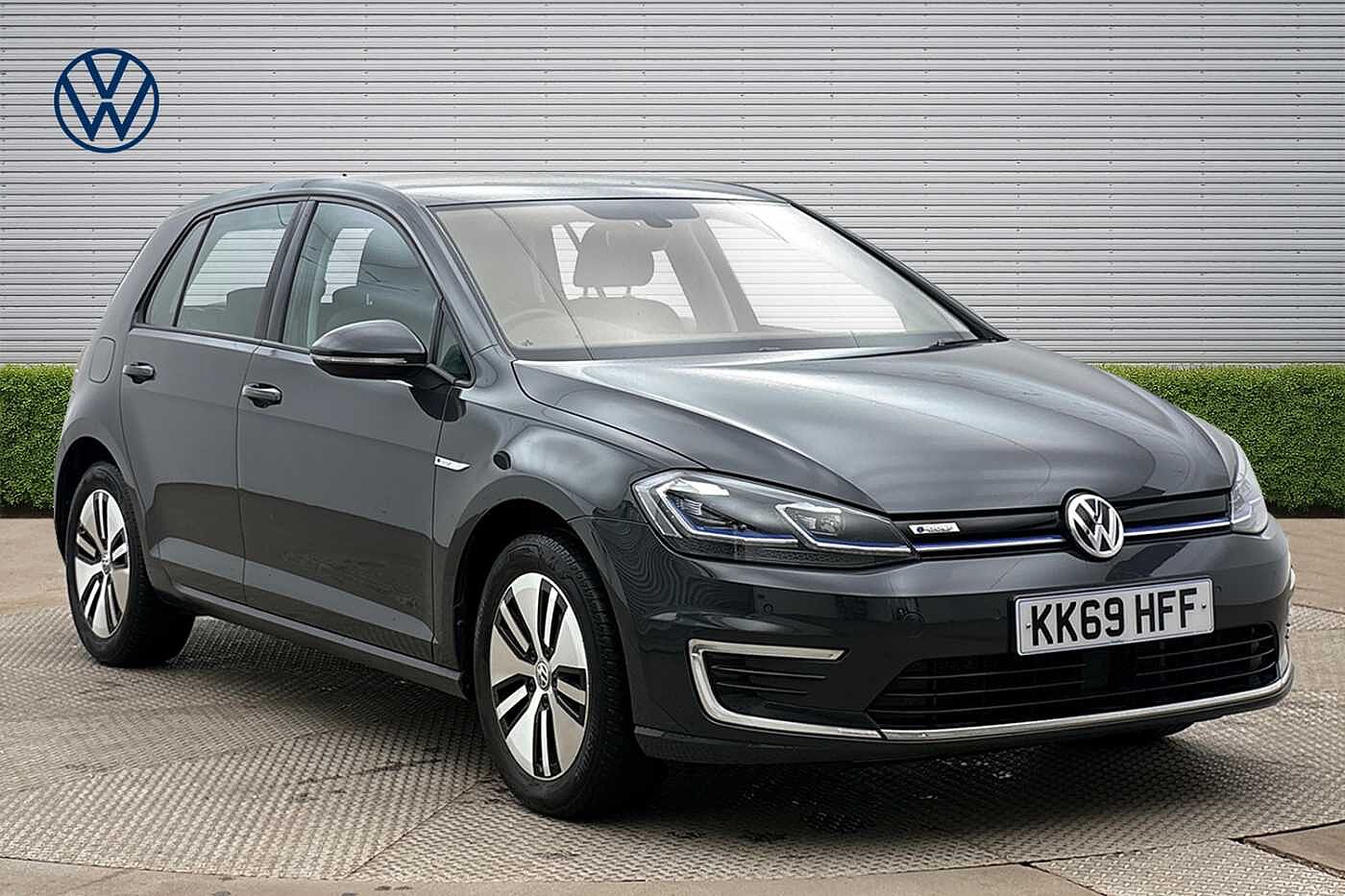 Main listing image - Volkswagen Golf
