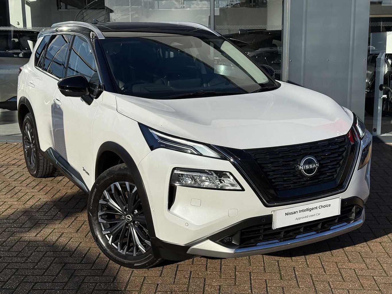 Main listing image - Nissan X-Trail